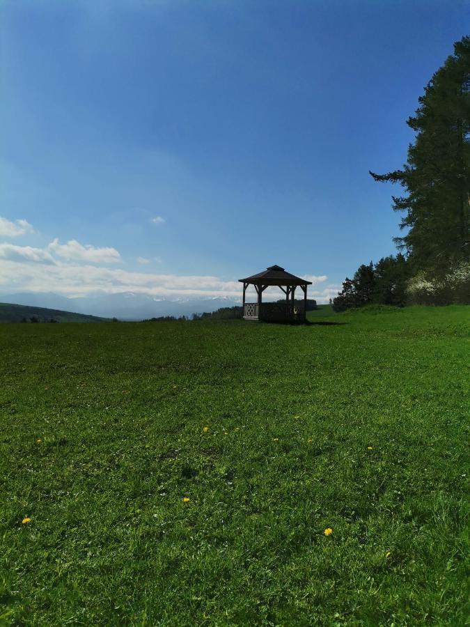 Apartman Family S Vyhladom Na Choc Lúčky Esterno foto