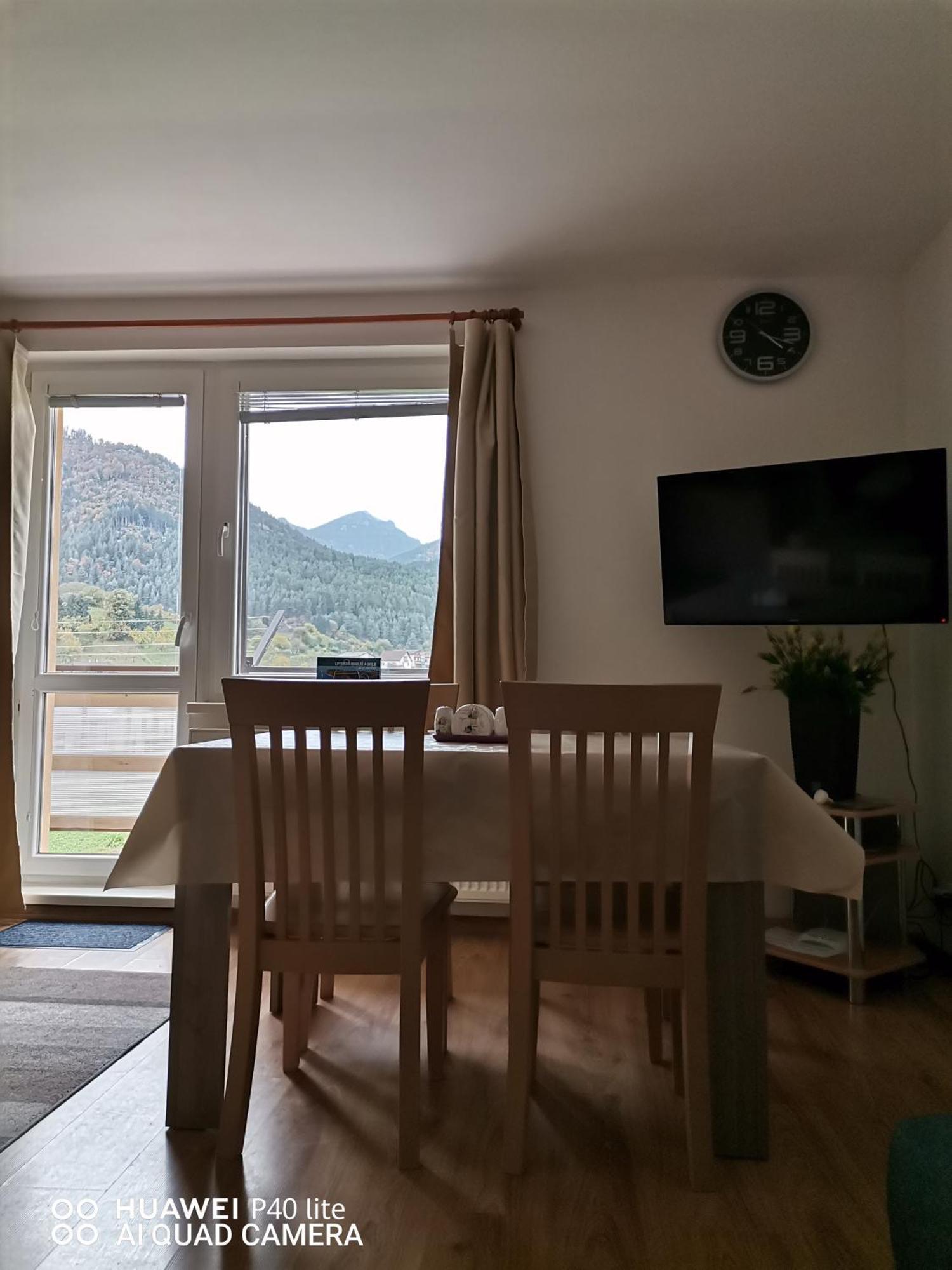 Apartman Family S Vyhladom Na Choc Lúčky Esterno foto